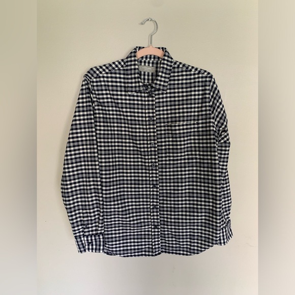 Everlane | The Must-have Oxford Shirt in Ocean Cavern Plaid | 8 - Picture 5 of 10